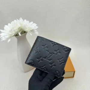 Louis Vuitton Monogram Wallet Chic & Timeless