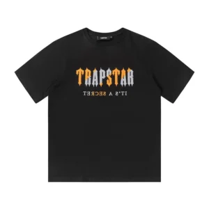 TRAPSTAR T-Shirt with Striking Graphic Print Design