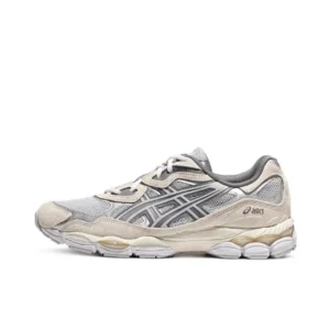 ASICS GEL-Nimbus 24 Shock-Absorbing Running Shoe