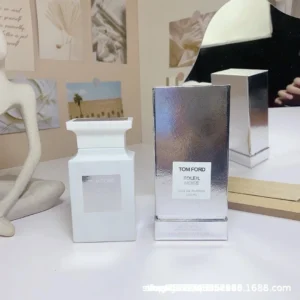 Tom Ford Soleil Neige Refined Fragrance